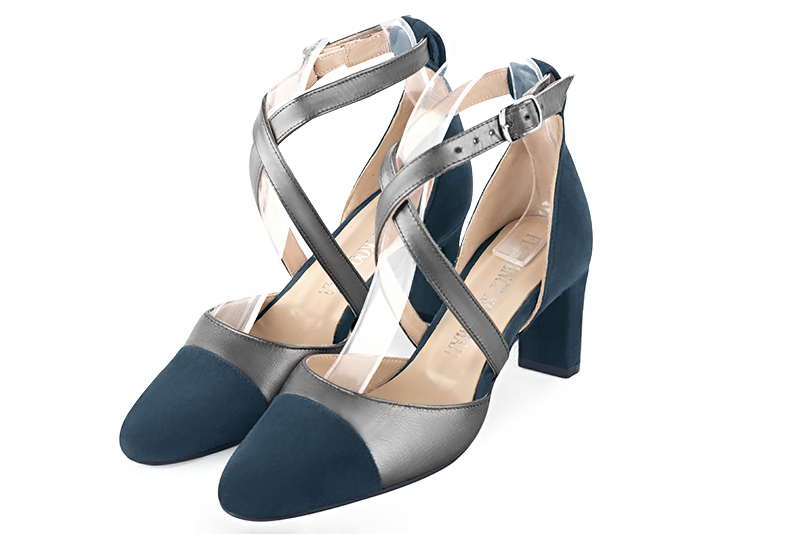 Peacock blue and dove grey women's open side shoes, with crossed straps. Round toe. Medium comma heels. Front view - Florence KOOIJMAN